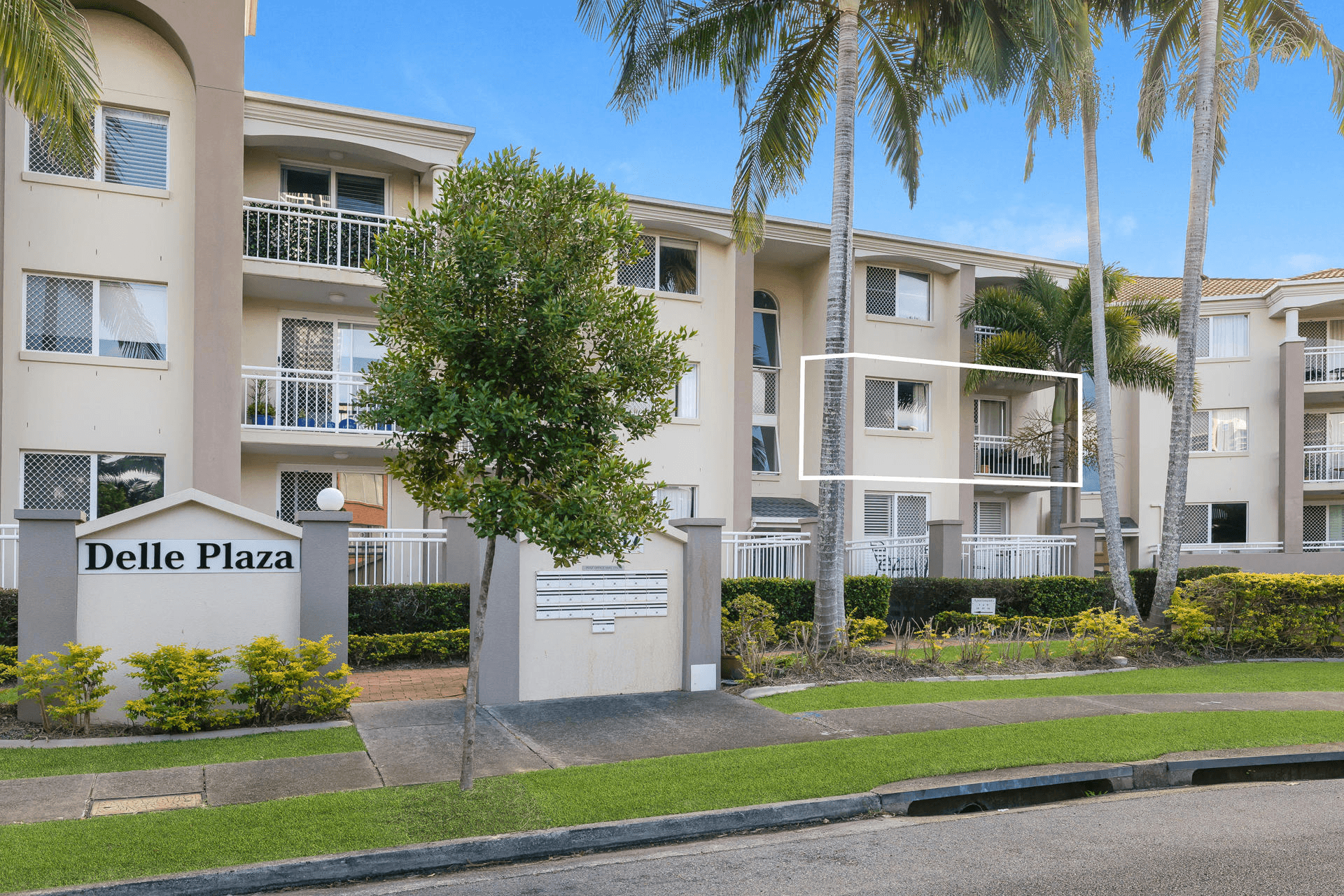 10/16 Paradise Island, Surfers Paradise, QLD 4217