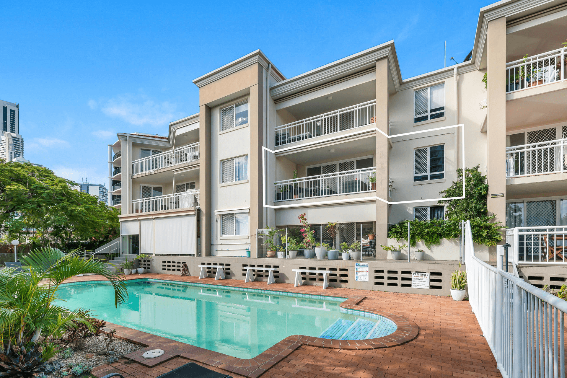 10/16 Paradise Island, Surfers Paradise, QLD 4217