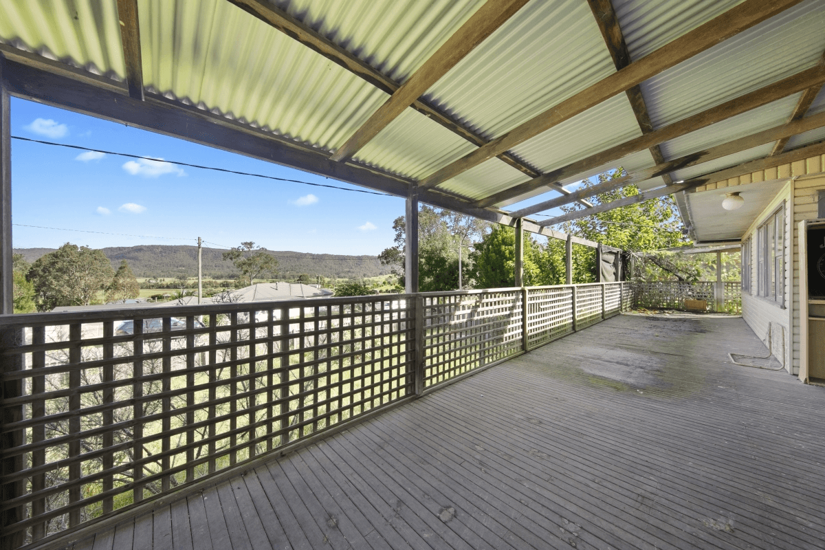 42 Walmsley Street, Millfield, NSW 2325