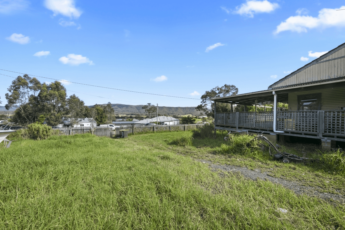 42 Walmsley Street, Millfield, NSW 2325