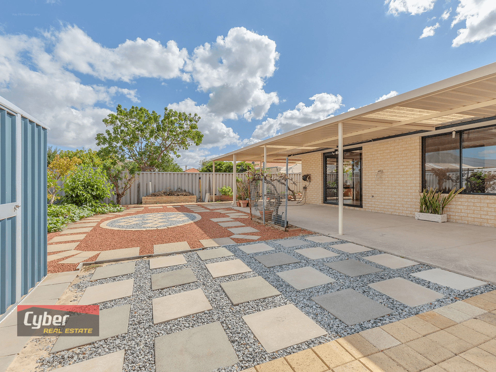 24 Abrolhos Loop, BECKENHAM, WA 6107