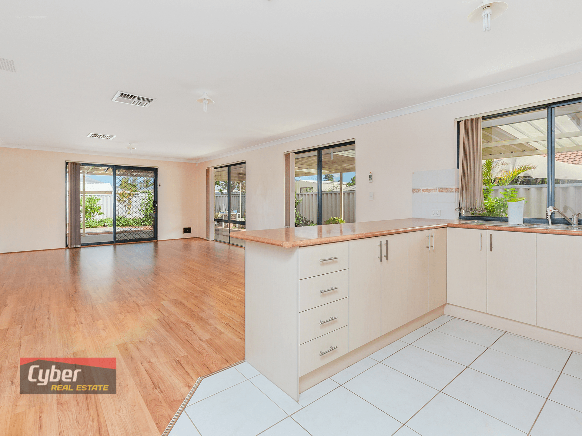 24 Abrolhos Loop, BECKENHAM, WA 6107