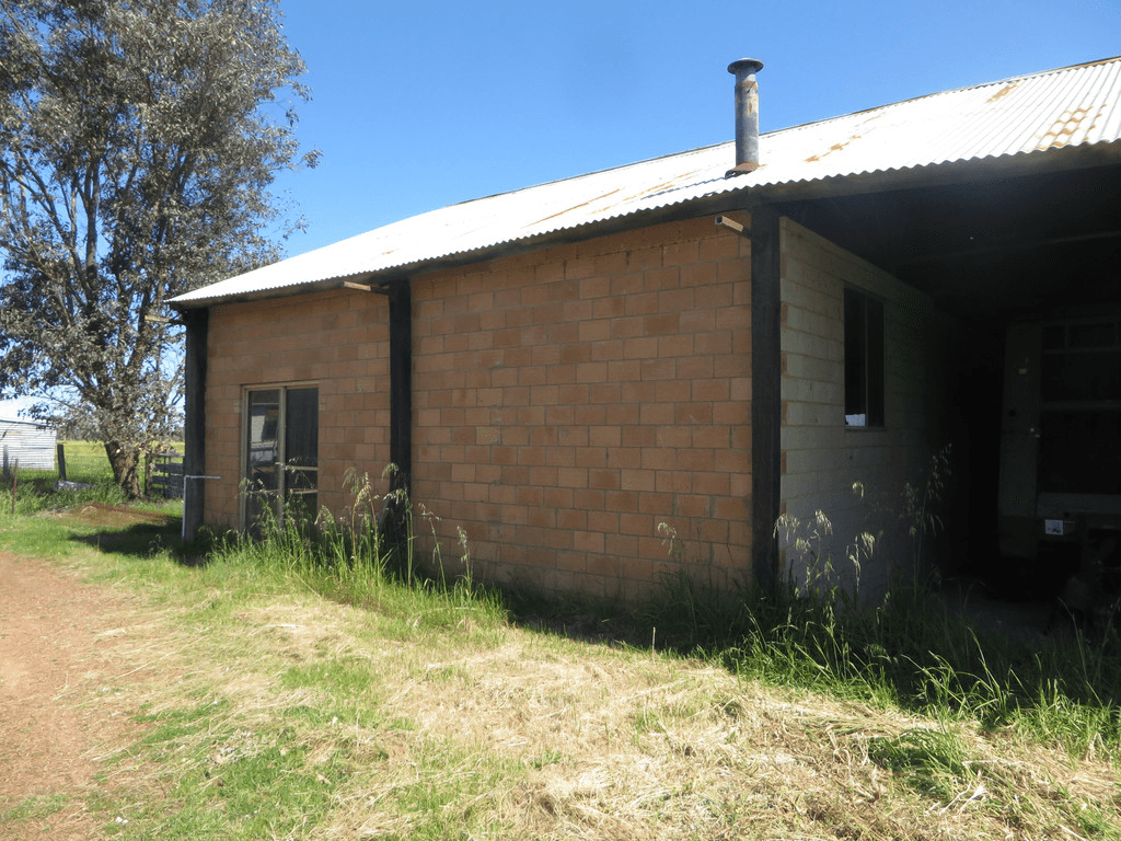 702 Mayfield Road, WAROONA, WA 6215