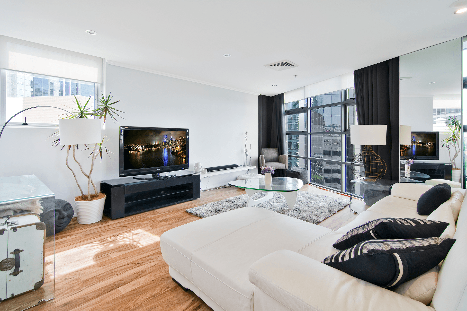 1402/93 Pacific Highway, North Sydney, NSW 2060