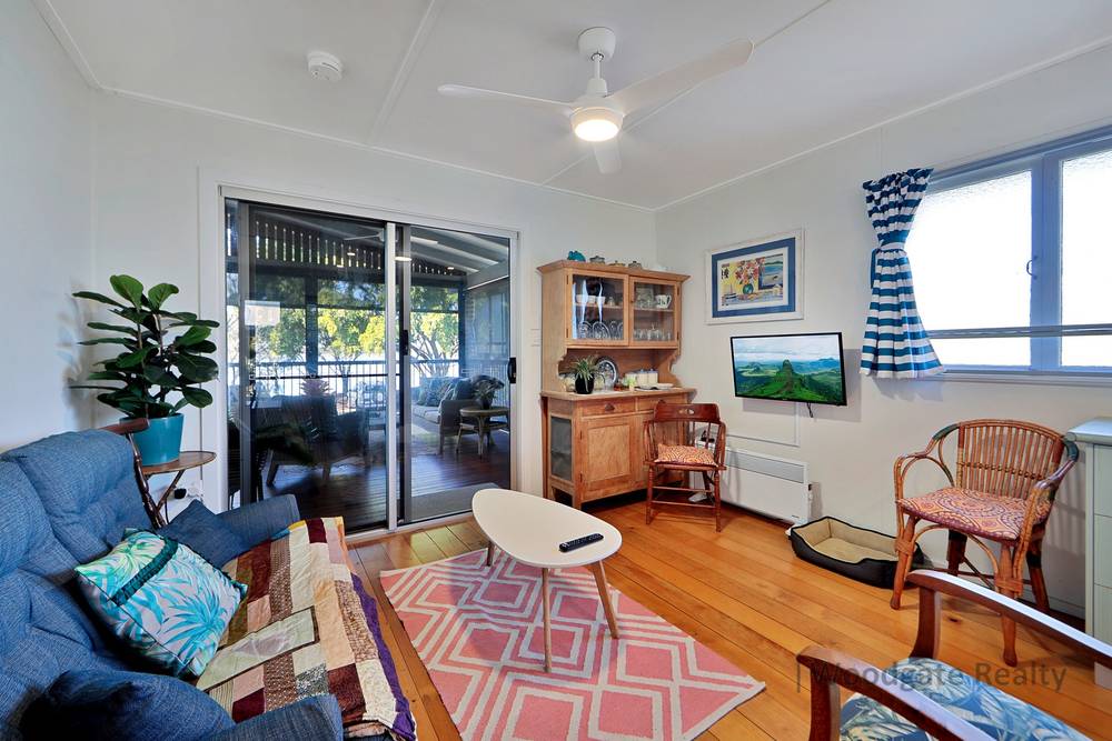 1 WALKERS POINT ESPLANADE, WOODGATE, QLD 4660