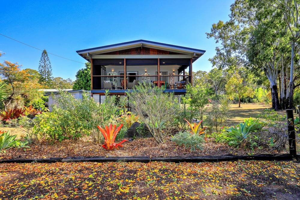 1 WALKERS POINT ESPLANADE, WOODGATE, QLD 4660