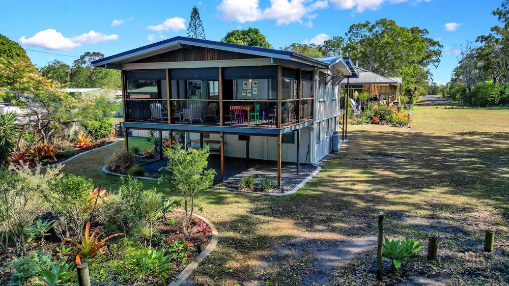 1 WALKERS POINT ESPLANADE, WOODGATE, QLD 4660