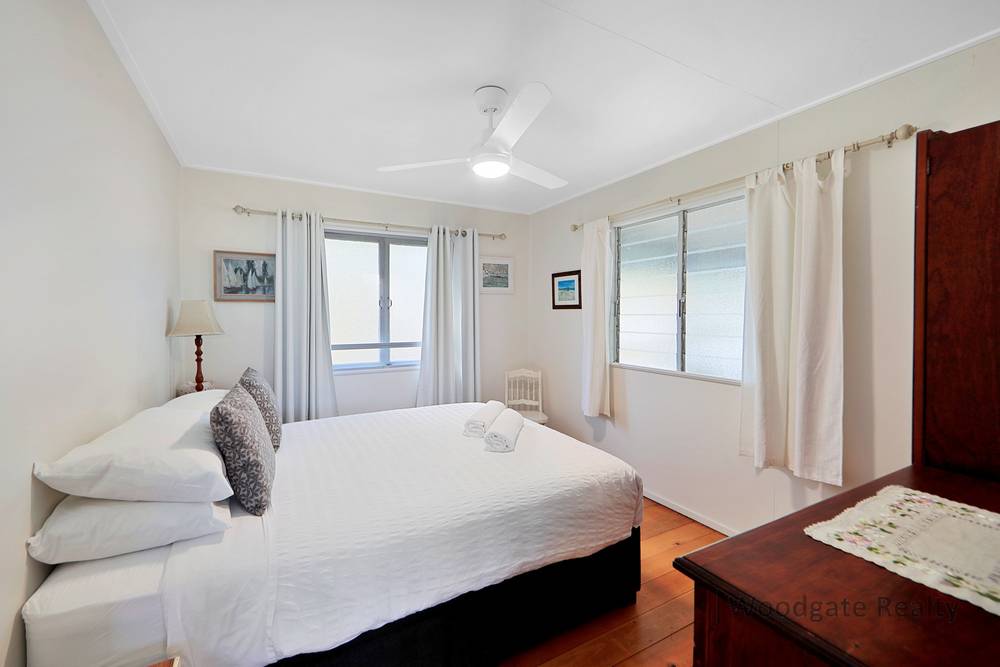 1 WALKERS POINT ESPLANADE, WOODGATE, QLD 4660