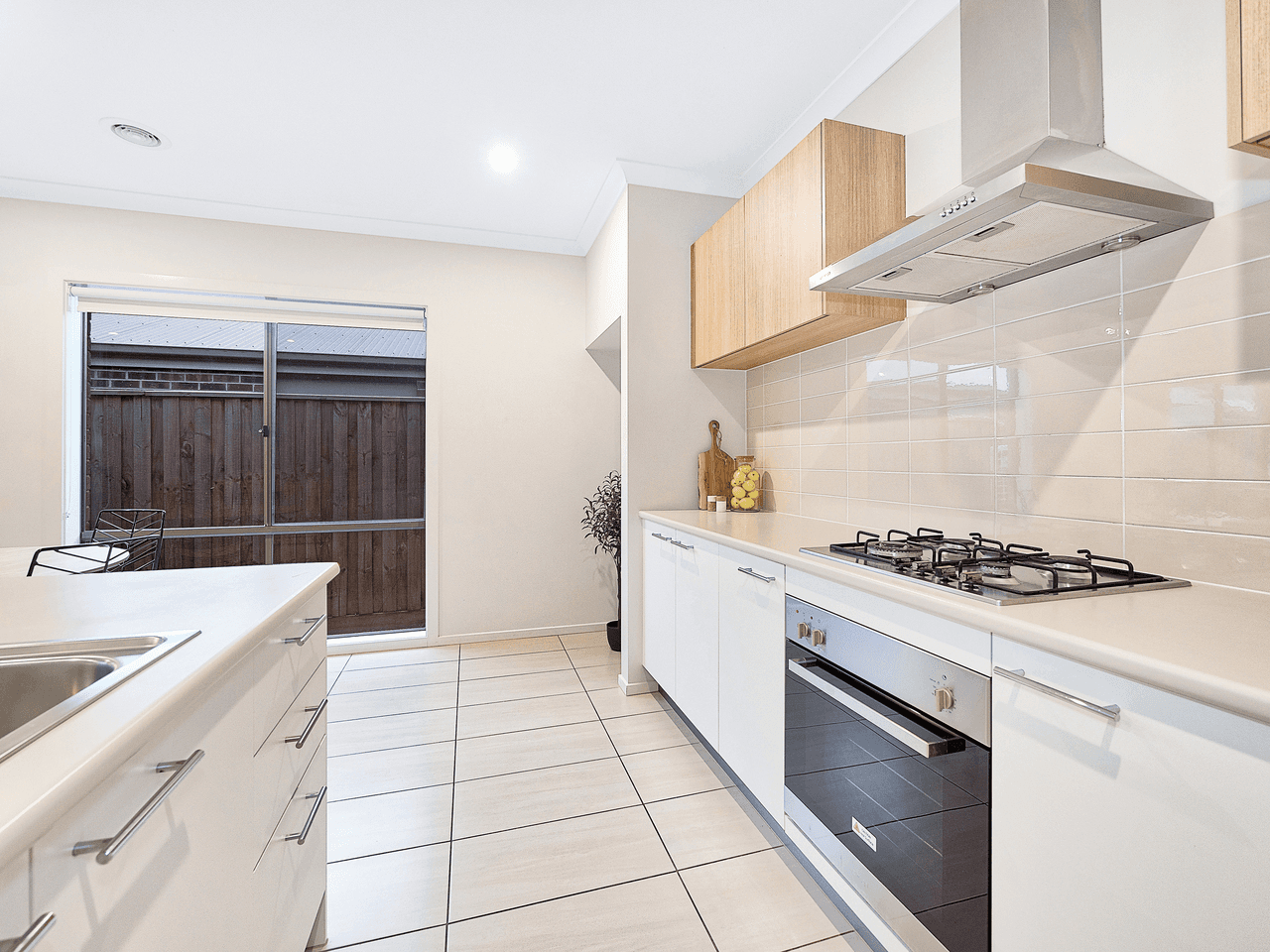 42 Barley Crescent, CLYDE NORTH, VIC 3978