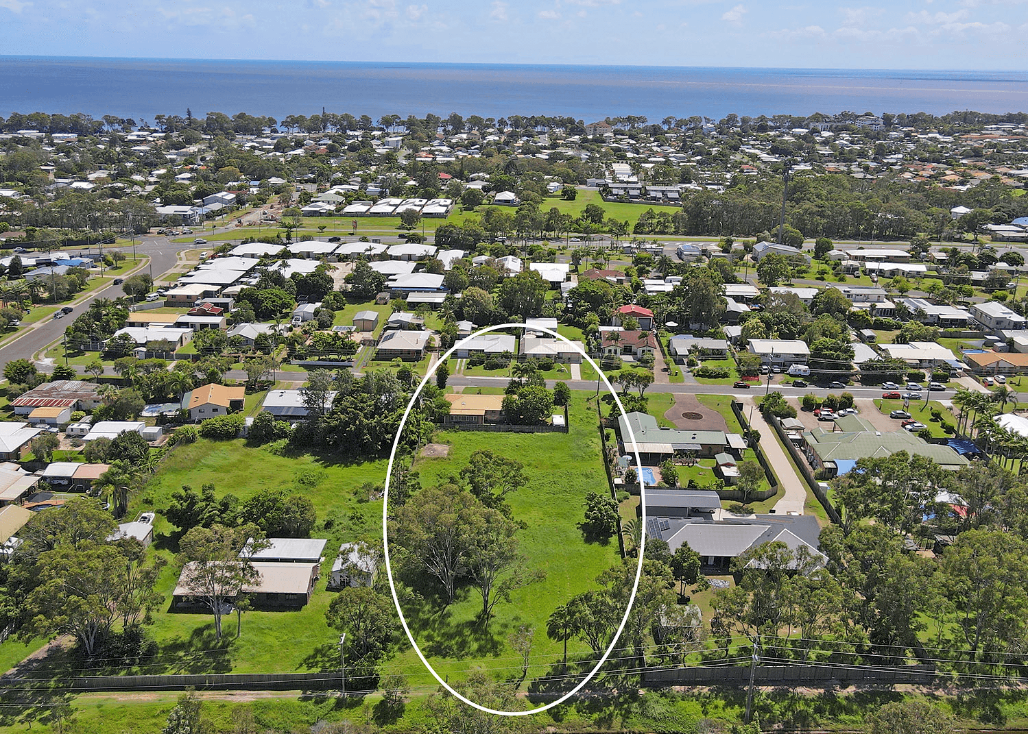 11 Southerden Street, TORQUAY, QLD 4655