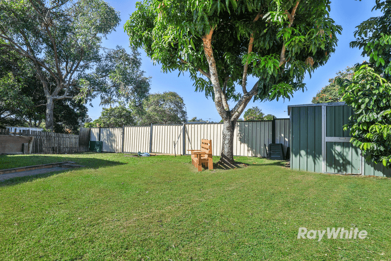 18 Calder Court, CRESTMEAD, QLD 4132