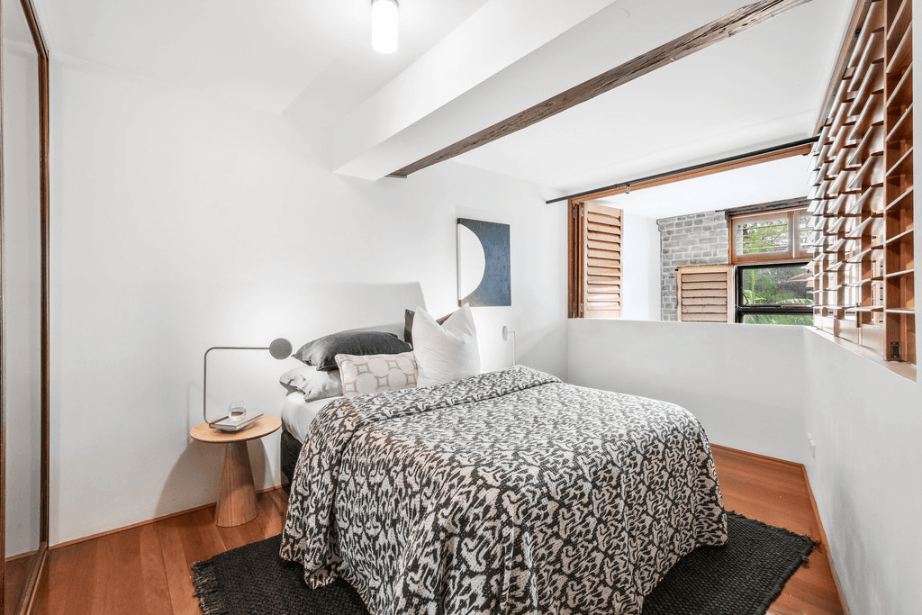 4/2 Cardigan Lane, CAMPERDOWN, NSW 2050