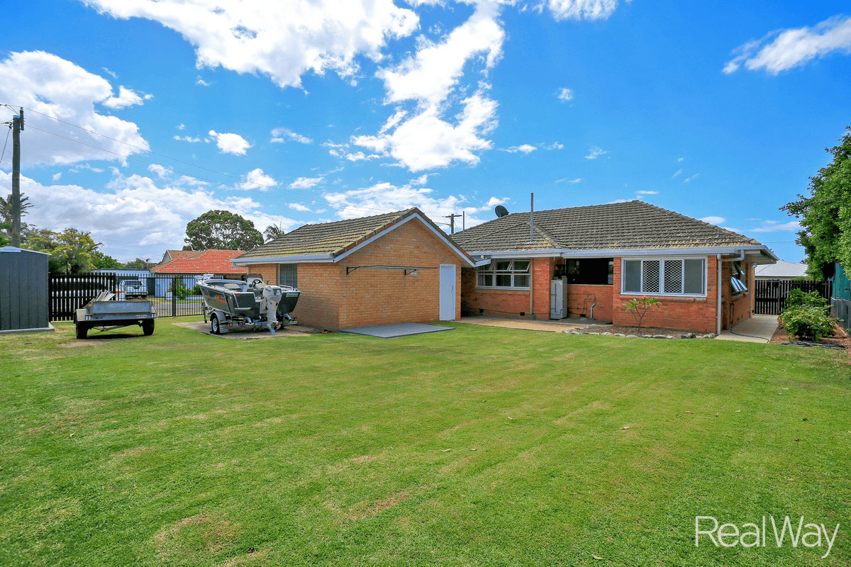 198 Walker Street, Svensson Heights, QLD 4670