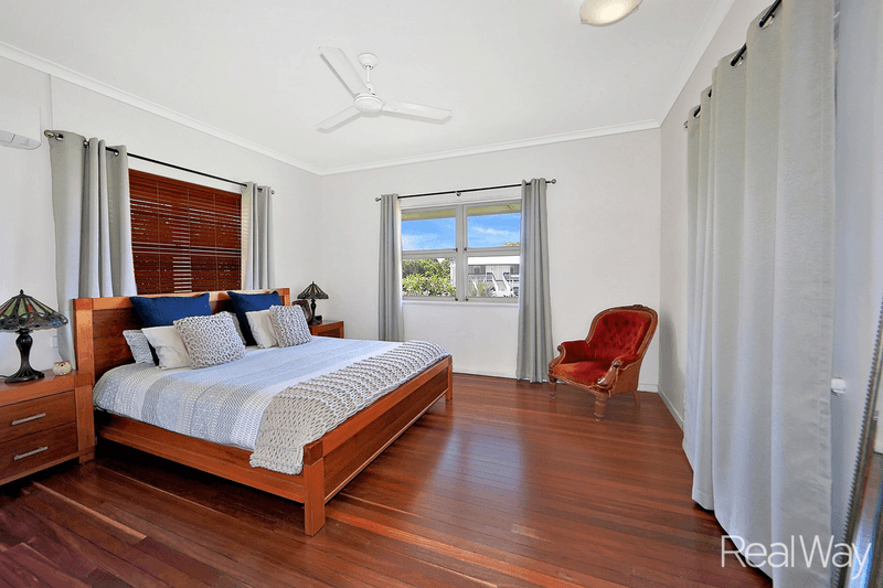 198 Walker Street, Svensson Heights, QLD 4670