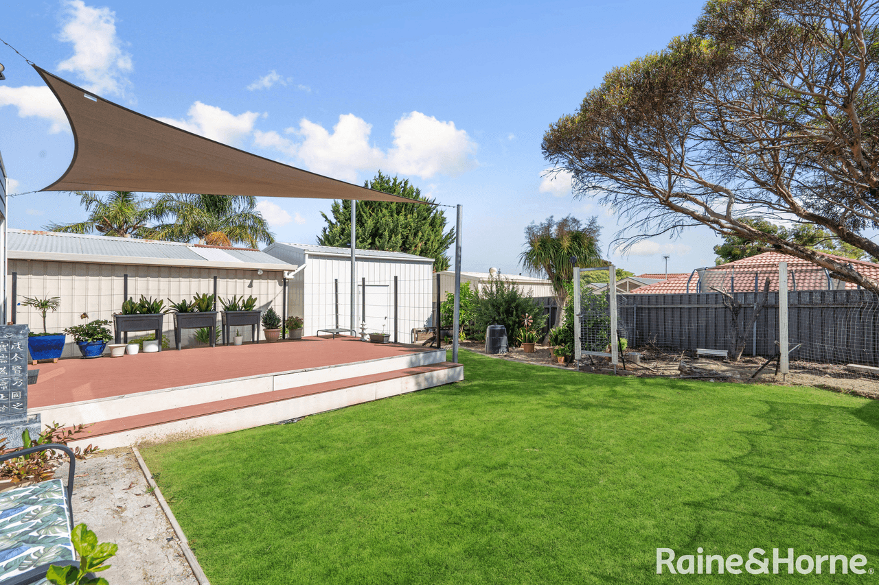 9 Peony Court, MORPHETT VALE, SA 5162