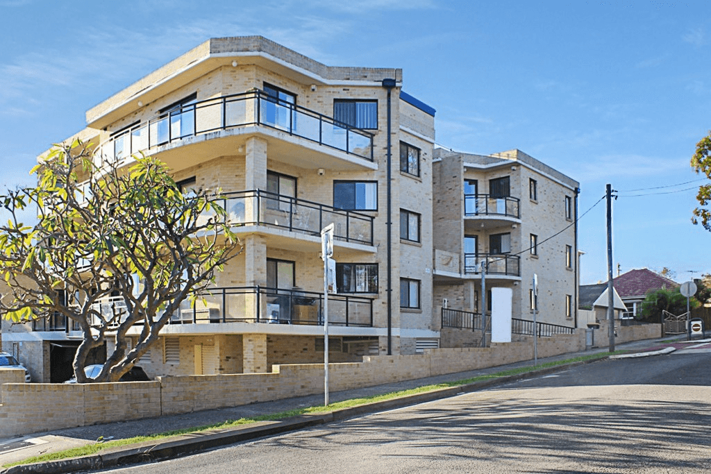 2/1-3 Linsley Street, GLADESVILLE, NSW 2111