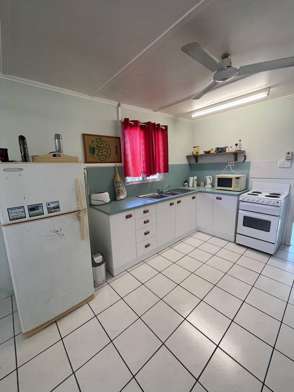 41 Thirteenth Avenue, HOME HILL, QLD 4806