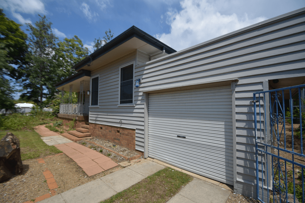 260 Ipswich Street, ESK, QLD 4312