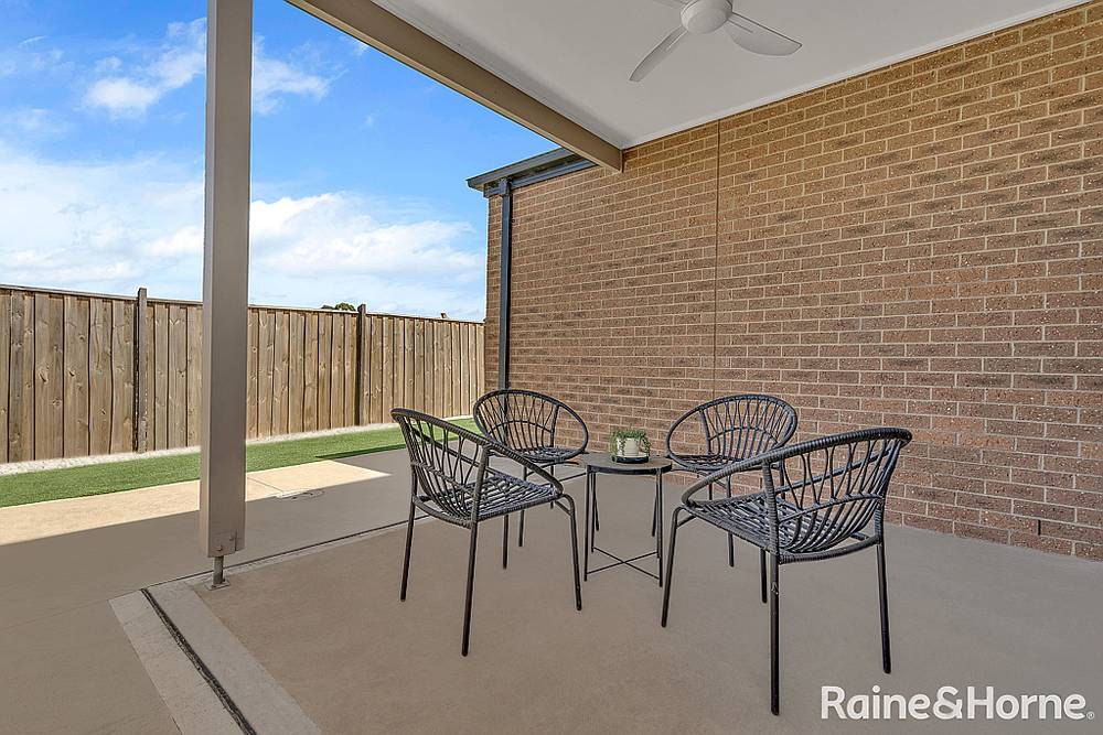 13 Willaroy Boulevard, DONNYBROOK, VIC 3064