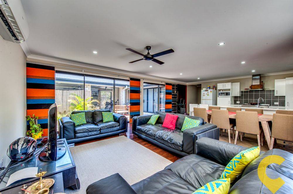 10 John Bell Court, GOODNA, QLD 4300