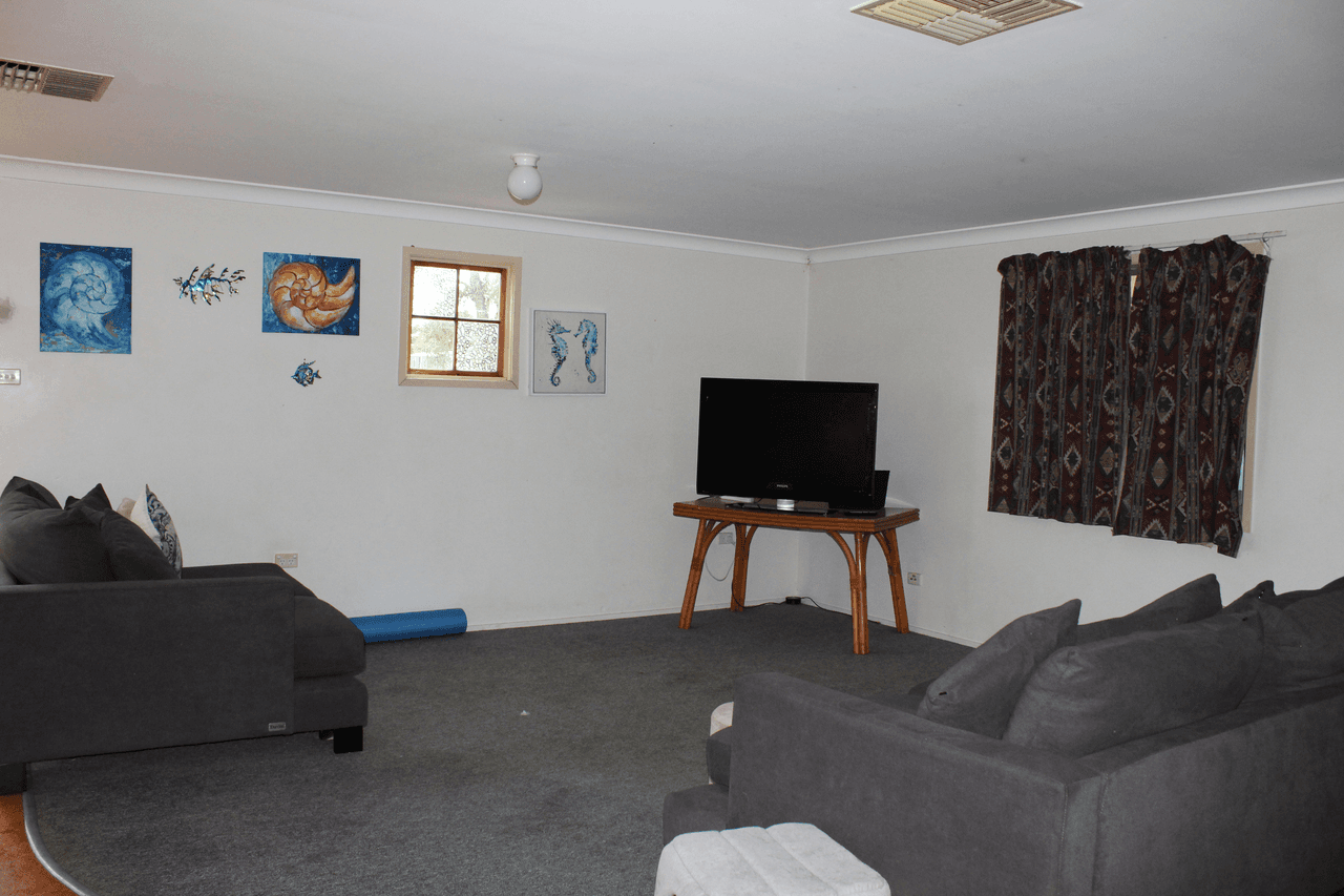 39 Stewart Avenue, WARIALDA, NSW 2402