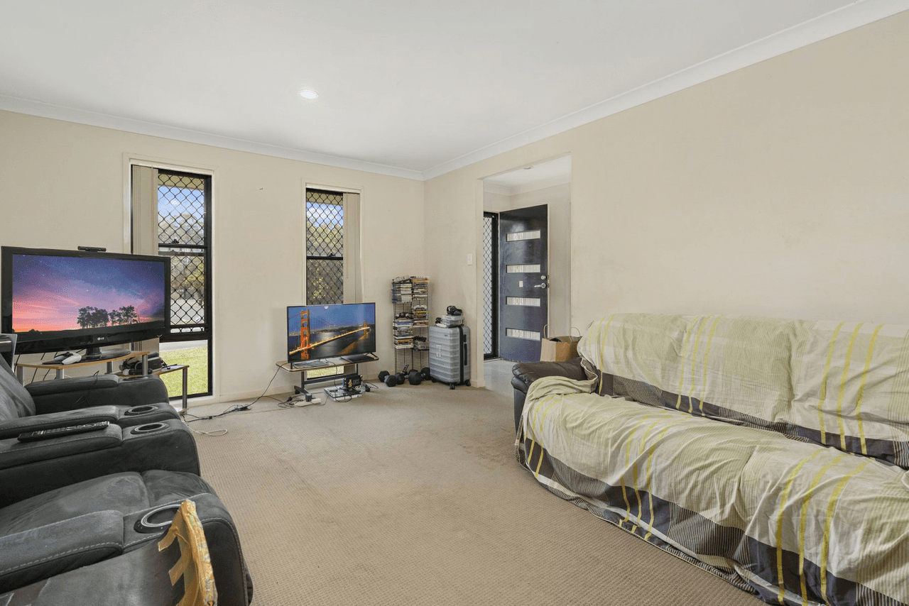 89 Woodrose Road, MORAYFIELD, QLD 4506