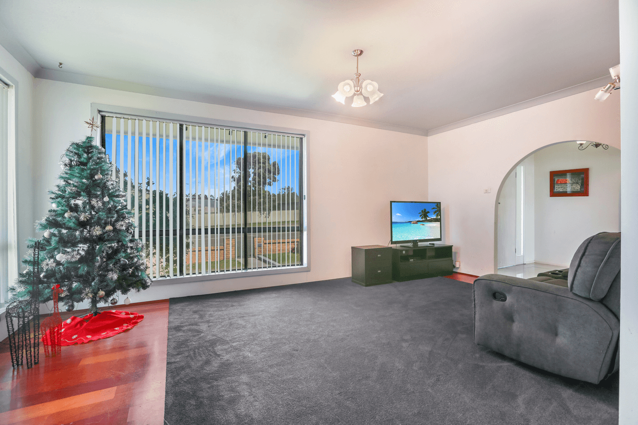 27 Colliery Street, ABERDARE, NSW 2325