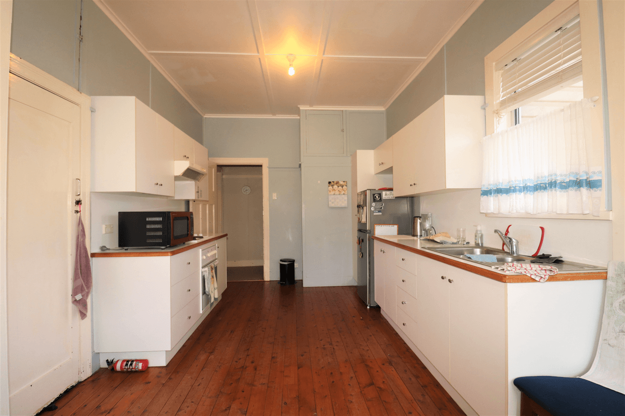 1 Clarke Street, GLEN INNES, NSW 2370