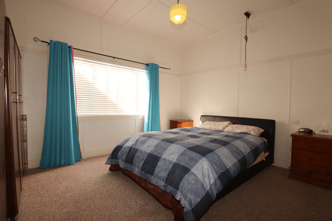 1 Clarke Street, GLEN INNES, NSW 2370