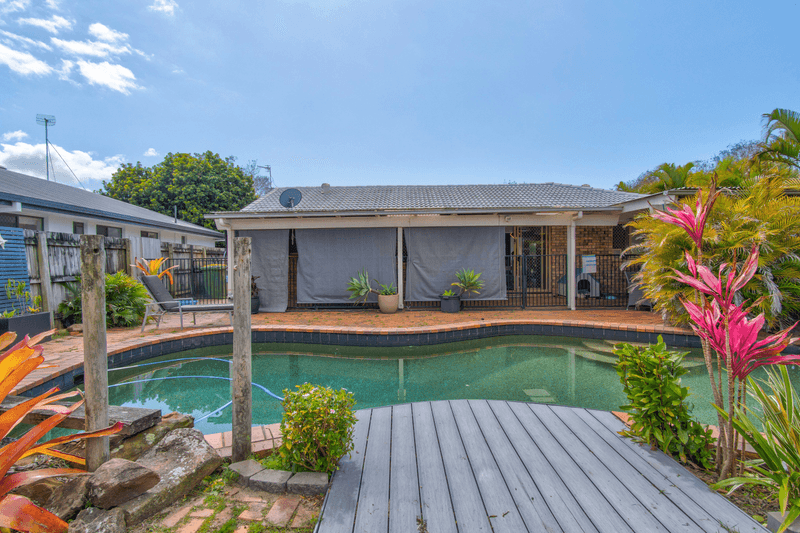 18 Doreen Drive, COOMBABAH, QLD 4216