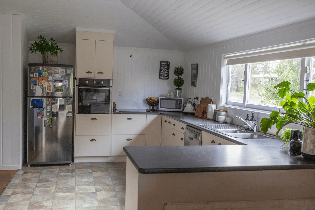 154 Pelham Street, TENTERFIELD, NSW 2372
