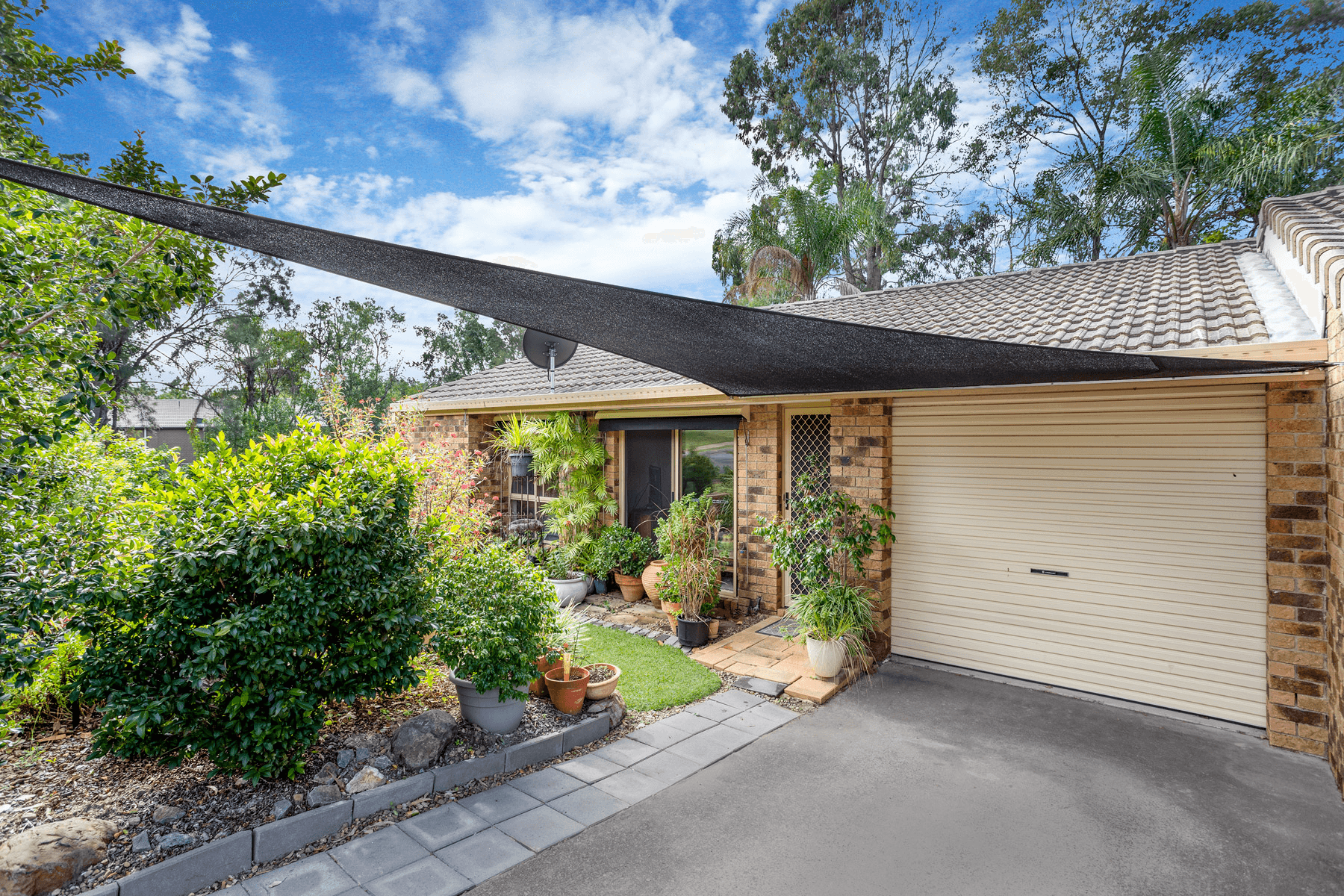 1/4 Monroe Court, OXENFORD, QLD 4210