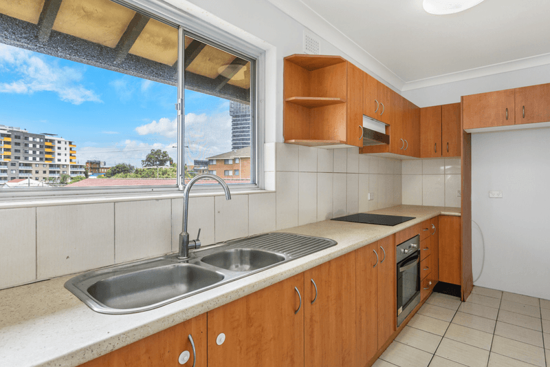 23/28 Charles Street, Liverpool, NSW 2170