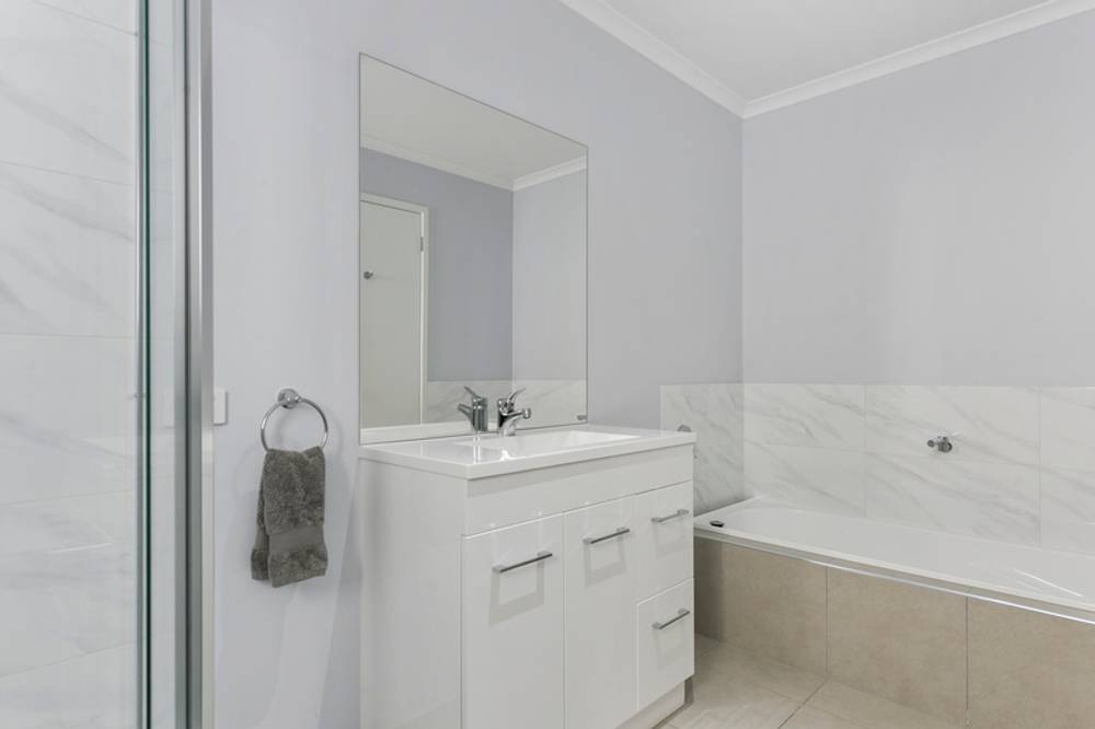 12 Penna Beach Street, MIDWAY POINT, TAS 7171