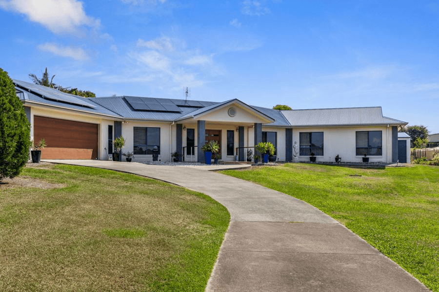 4 Dominique Court, SOUTHSIDE, QLD 4570