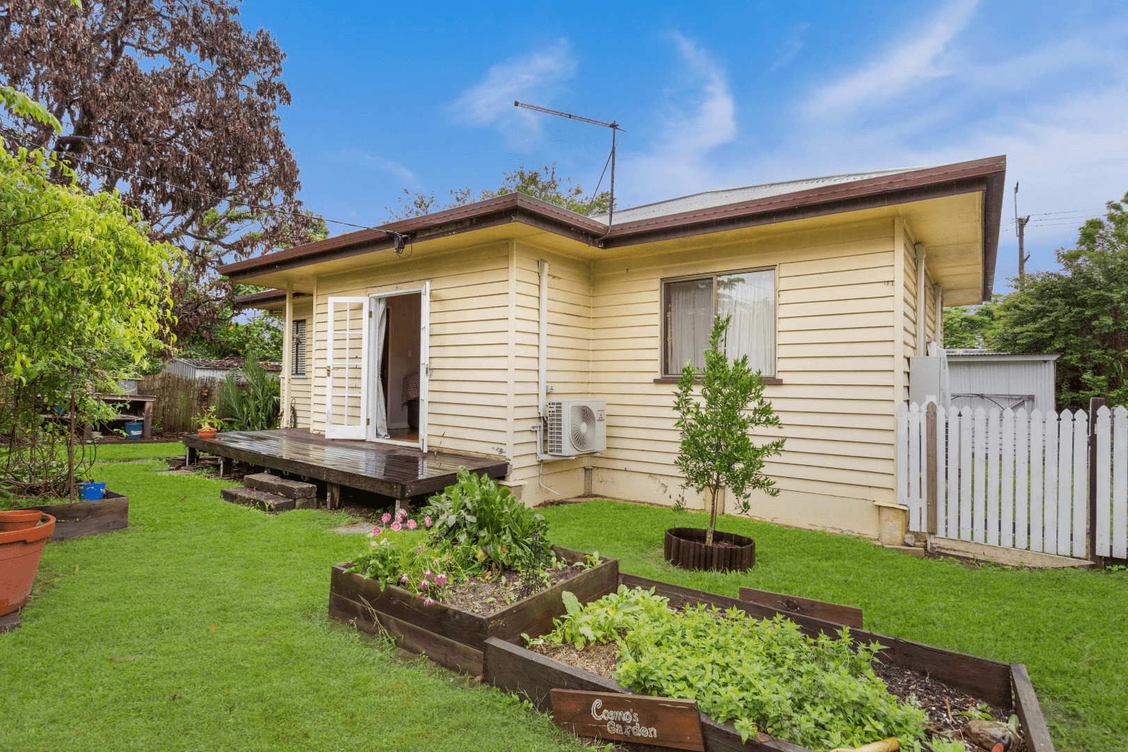 14 McLean Street, NORTH IPSWICH, QLD 4305