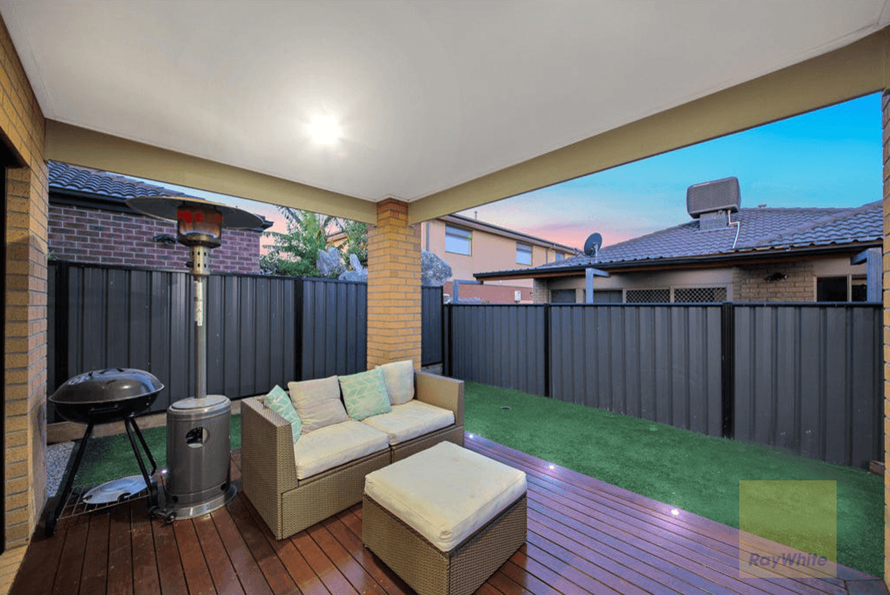 4 Larnook Crescent, TRUGANINA, VIC 3029