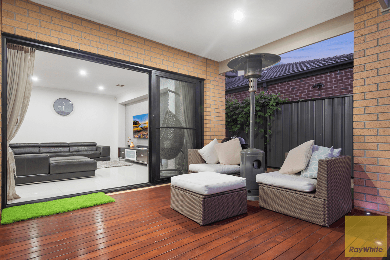 4 Larnook Crescent, TRUGANINA, VIC 3029