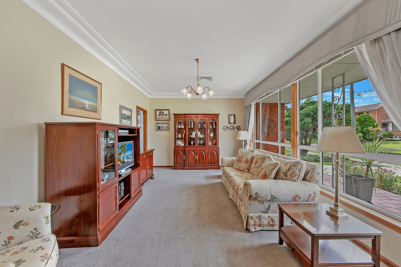 35 Barellan Avenue, CARLINGFORD, NSW 2118