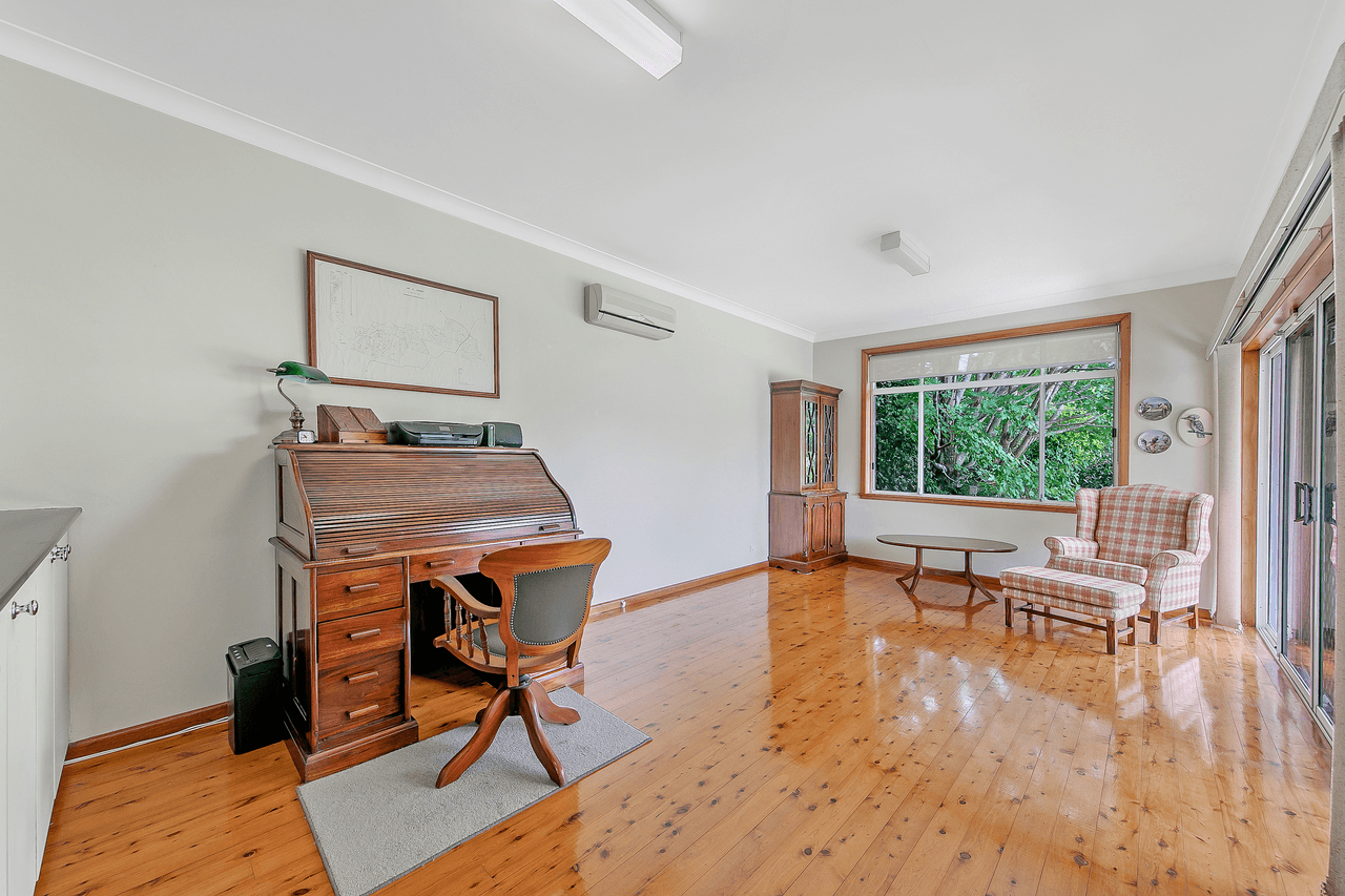 35 Barellan Avenue, CARLINGFORD, NSW 2118