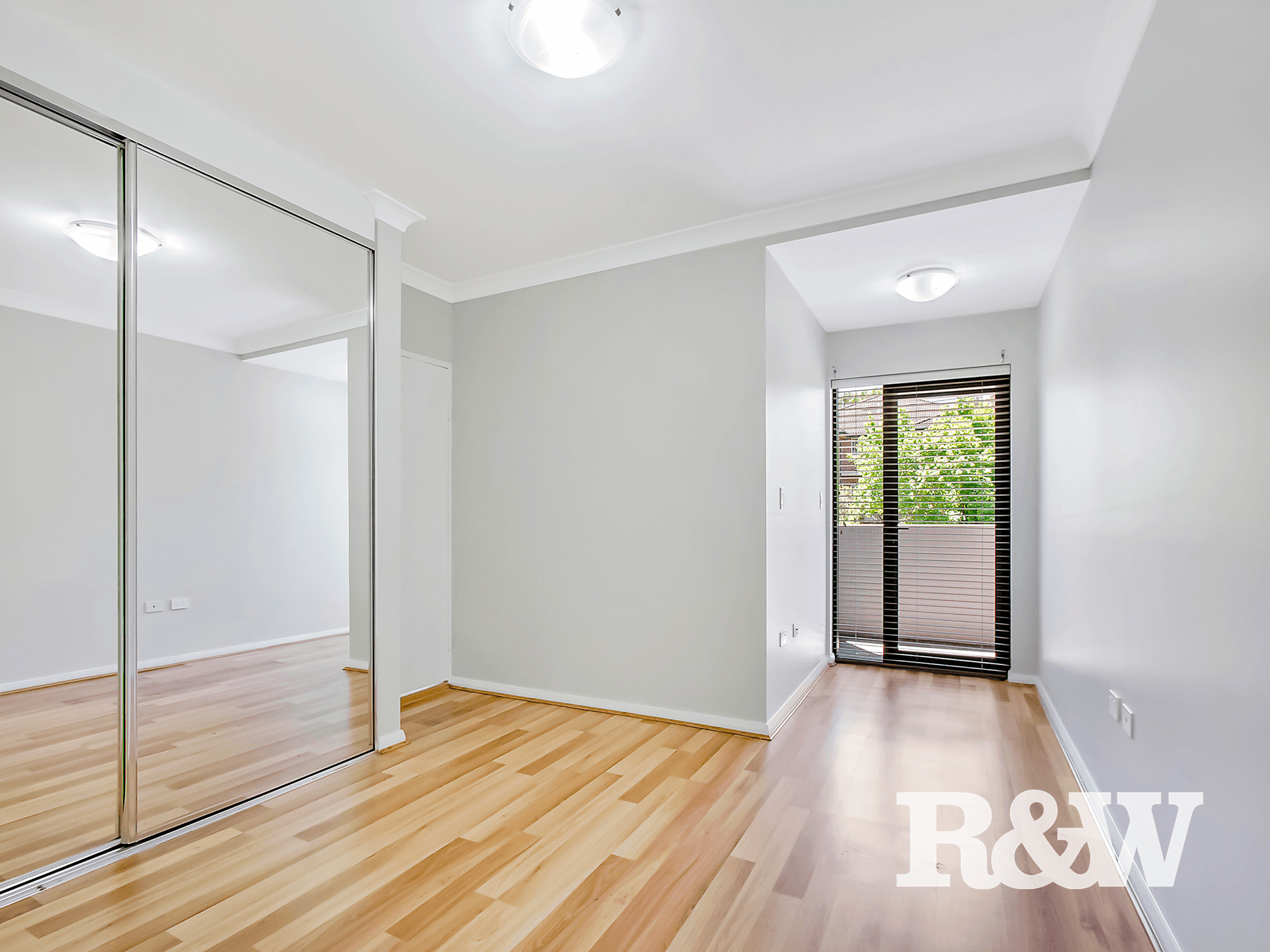 2/55-57 Hassall Street, WESTMEAD, NSW 2145