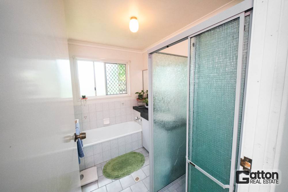 31 Lake Apex Drive, Gatton, QLD 4343