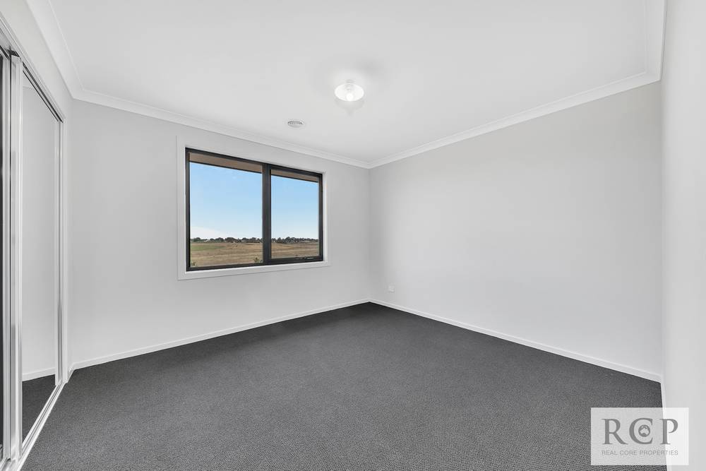 1 Wattlebird Drive, KURUNJANG, VIC 3337