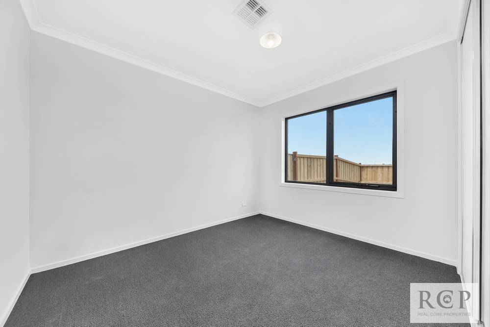 1 Wattlebird Drive, KURUNJANG, VIC 3337