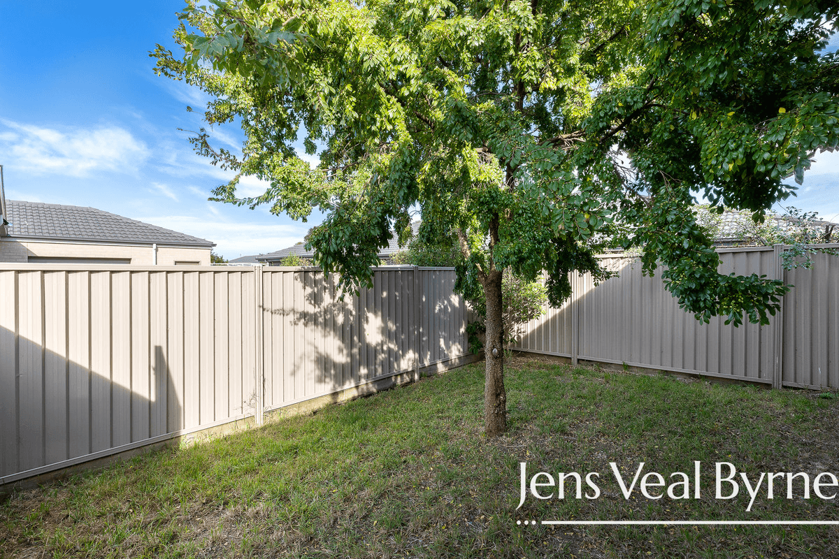 13 Canopy Avenue, Alfredton, VIC 3350