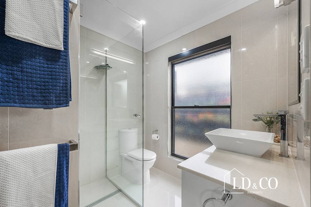 21 Theodore Crescent, RURAL VIEW, QLD 4740