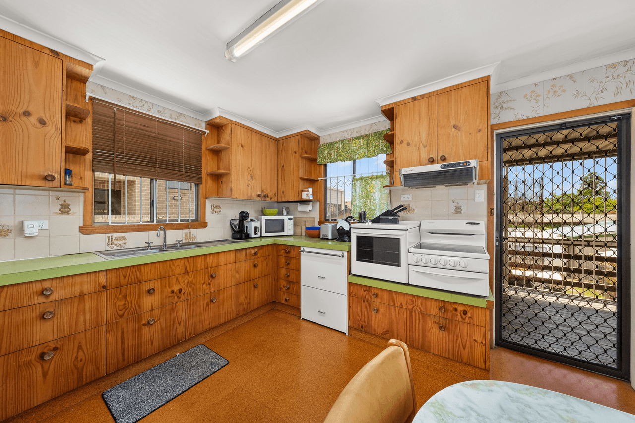 28-30 Pershing Street, KEPERRA, QLD 4054