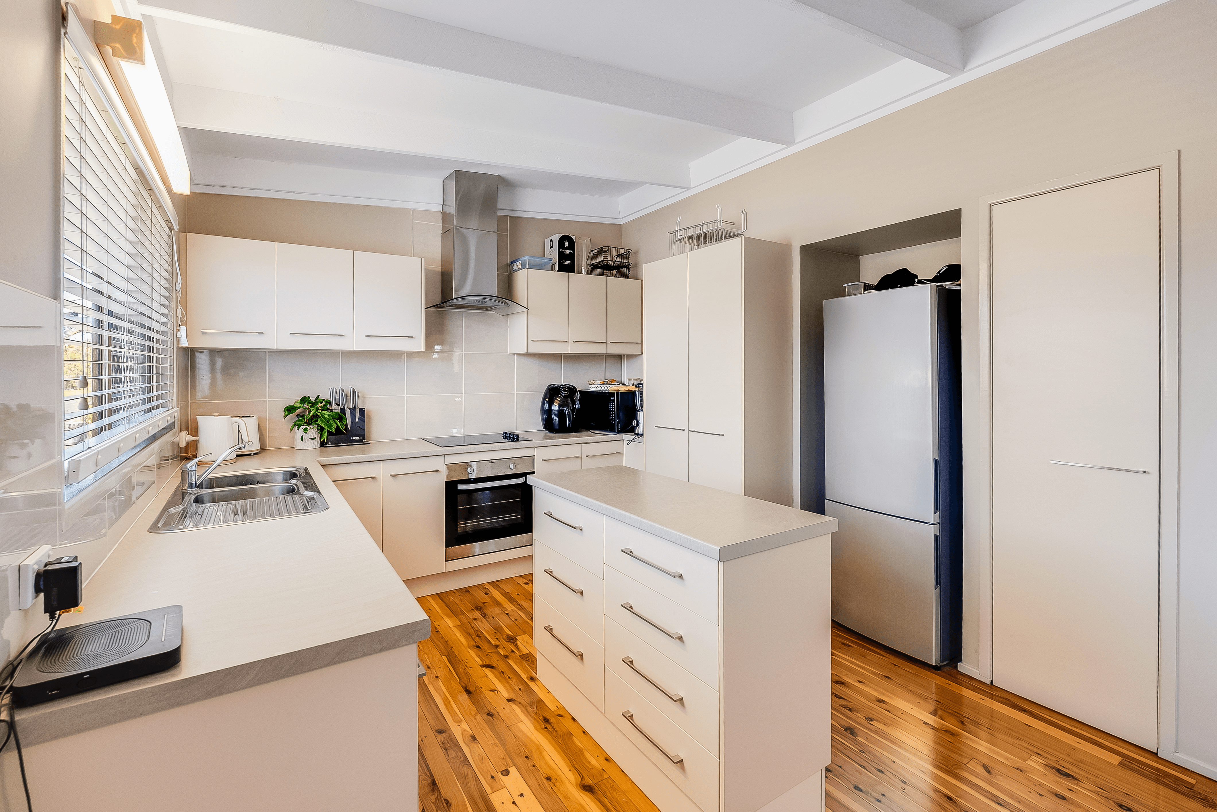 27 Claverton Drive, Deception Bay, QLD 4508