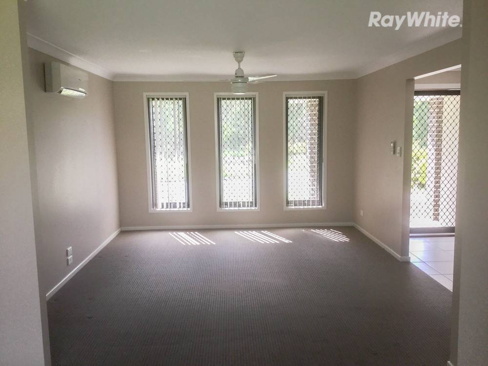 19 Kordan Boulevard, RACEVIEW, QLD 4305