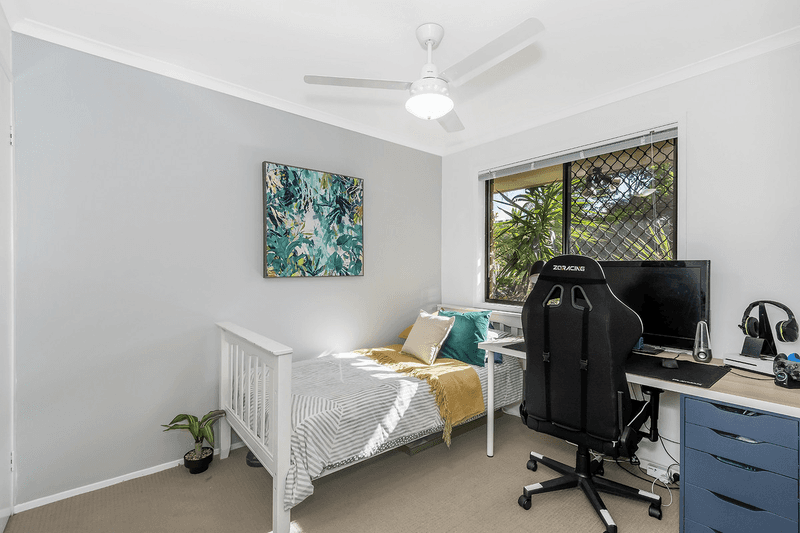 2/3 Wayne Place, Oxenford, QLD 4210